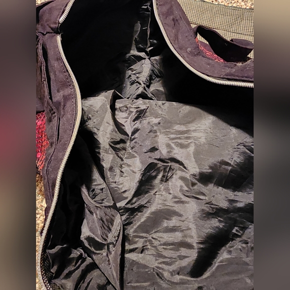 Victoria's Secrets Getaway Sequin Zippered Bag - Picture 5 of 6